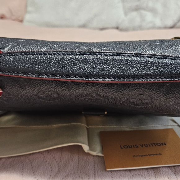 Authentic Louis Vuitton Pochette Metis Empreinte Marine Rouge - Picture 4 of 16